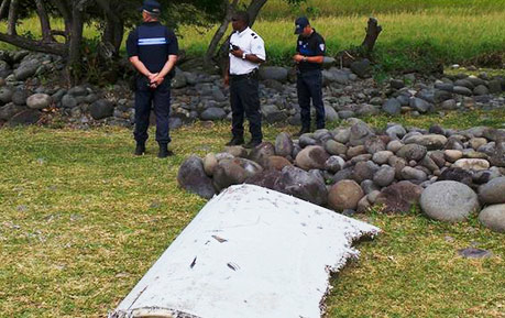菲律宾男子称发现MH370残骸 驾驶员骸骨仍系安全带