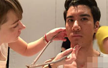 王力宏个人蜡像即将完成了！