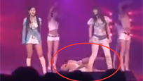 伴舞癫痫发作 韩国女团淡定表演（1分35处）