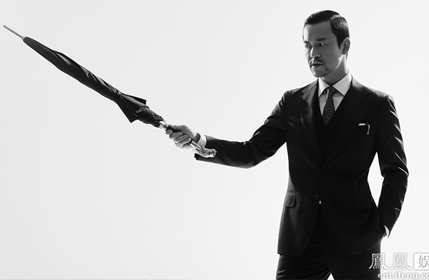 “师父”廖凡变身时尚绅士