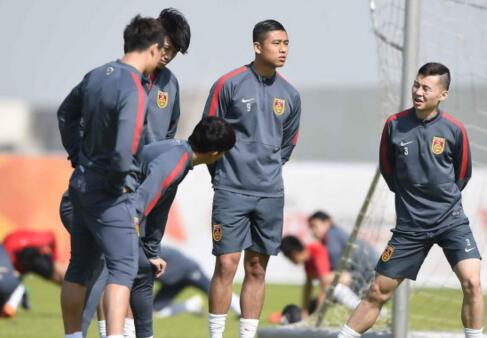 国奥2度开会总结失利 生死战傅博或调整2边前卫