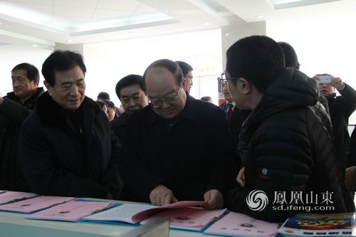 走进荣成看检察摄影志愿者基层行活动举行启