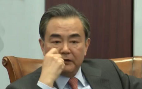 菲军机闯中国领空 王毅连珠炮强硬警告