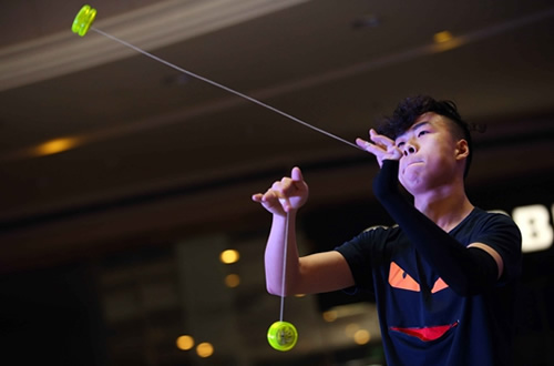 南通:悠悠球牛人秀绝技|南通|悠悠球_凤凰江苏