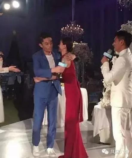 吴奇隆丈母娘火了!刘诗诗遗传了妈妈的好基因(图)