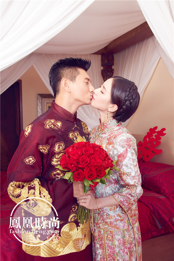吴奇隆携伴郎团见刘诗诗父母,快说点好听的,不然不给红包呦~四爷携