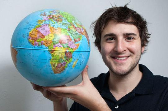英24岁男子游遍世界196国 成最年轻环游世界者