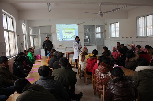 沂源:预防接种家长课堂见缝插针进校园