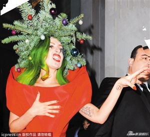 平安夜搞怪：lady gaga头顶圣诞树柳岩化身娇俏驯鹿