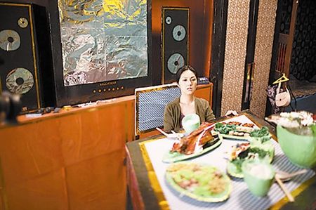 "鬼才"彭浩翔新片曝预告 《人间小团圆》奇情奇幻