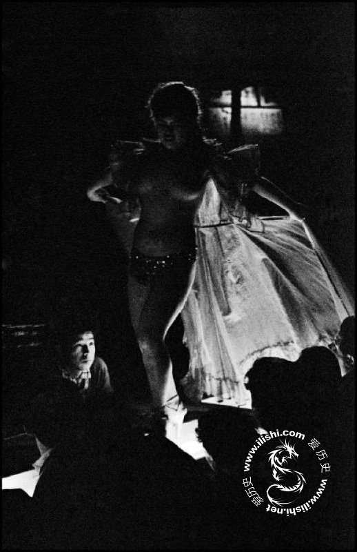 20世纪日本经济_20世纪30年代,日本东京贫民窟一景.-30年代世界经济大萧条回顾