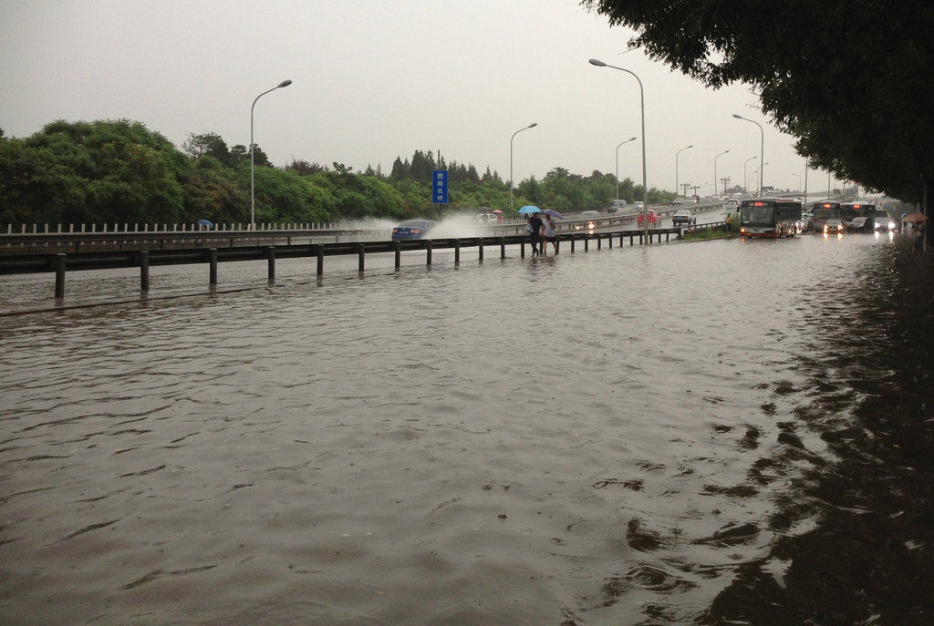 北京暴雨多处被淹