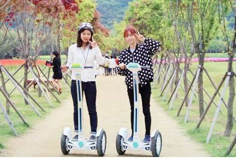 智能科技全新生活,爱尔威两轮平衡车无限风情