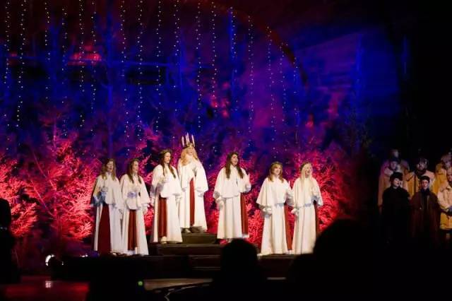 瑞典露西亚节 迎接光明与温暖-泰州富豪沃尔沃