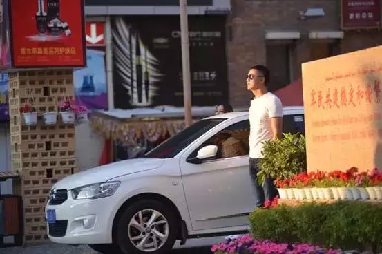 吐鲁番之行1:游览大巴扎,享西域风情-北京神龙