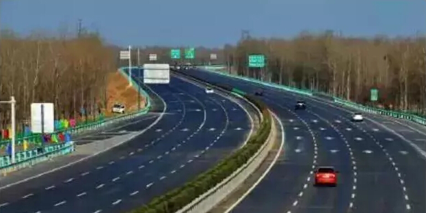 以后高速上踩刹车躲测速没用了-山东新富豪沃