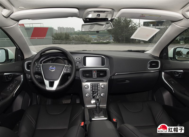 沃尔沃V40哪里有优惠 红帽子直降4万元-红帽子