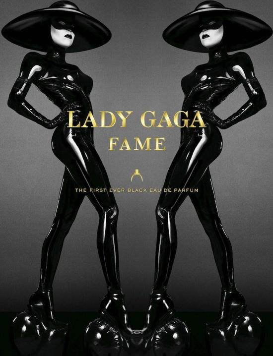 lady gaga穿黑色紧身衣推广香水 粉丝疯狂抢购