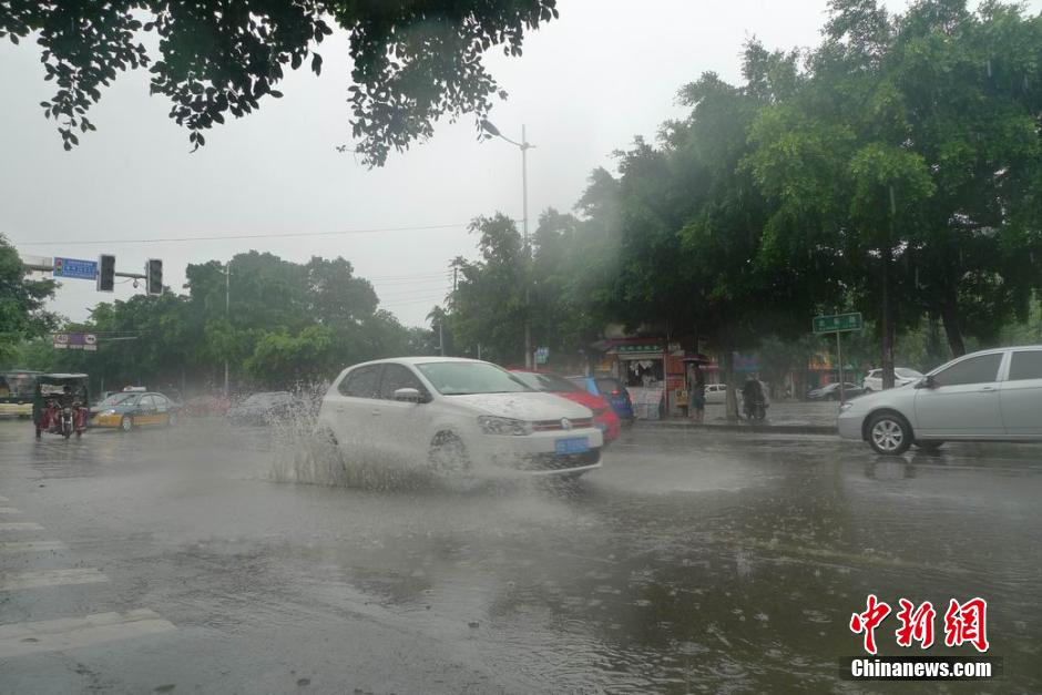 什么时候下大雨广西 rdn_53eac82ce8ea6.jpg