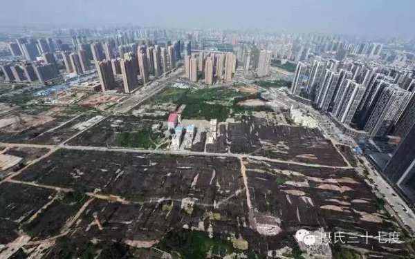 郑州拆迁宛如震区 2100个工地面积相当于1万