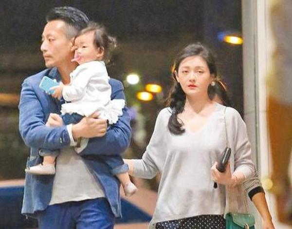  大s已怀二胎 为夫家填人气 斥媒体不满3月即报