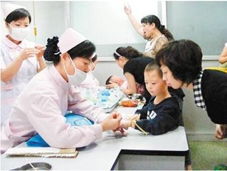  儿科医生 荒加剧 全面二孩放开 儿科医生紧缺  儿