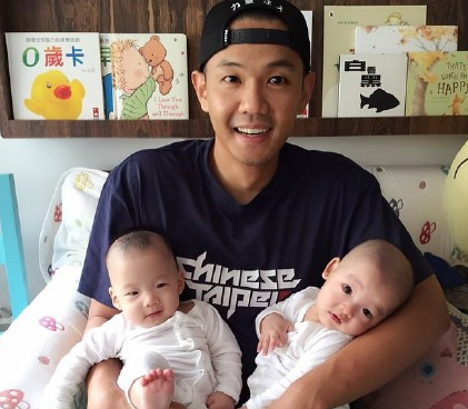 为什么叫黑人陈建州 rdn_556e6f1e7428b.png