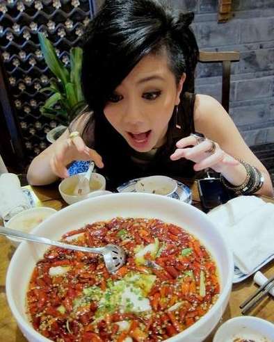 别信女星的晚餐照 为减肥她们看看就饱了!