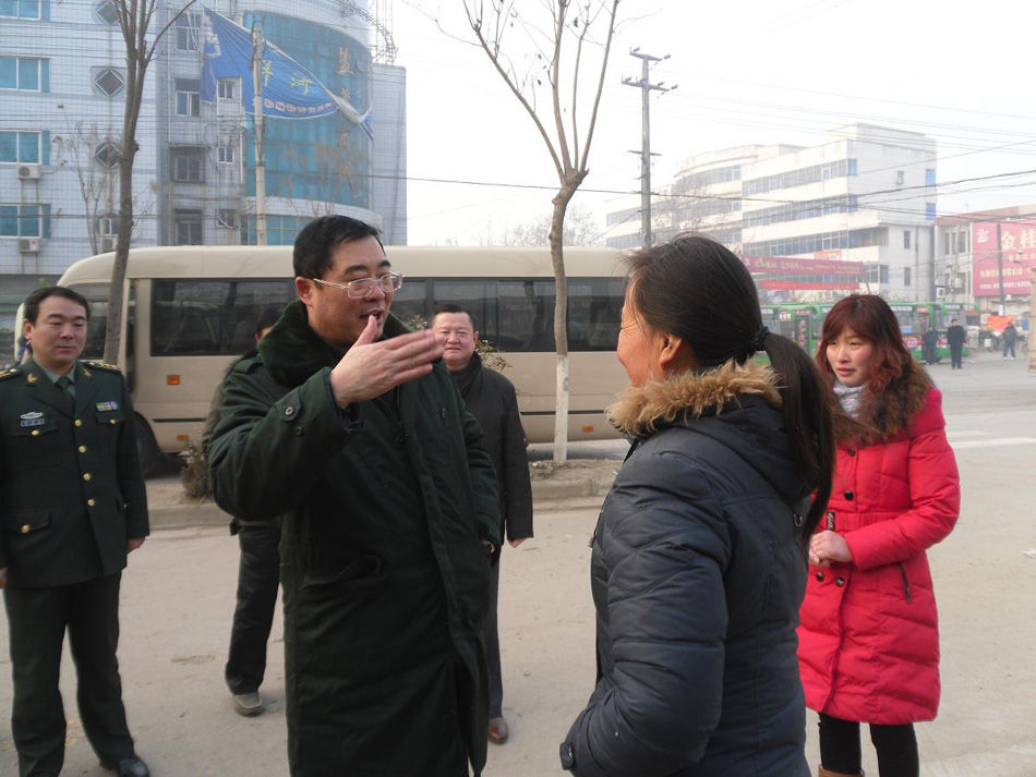 年刘家坤兼任阜阳市人大常委会副主任,也让他意识到退休临近,产生趁