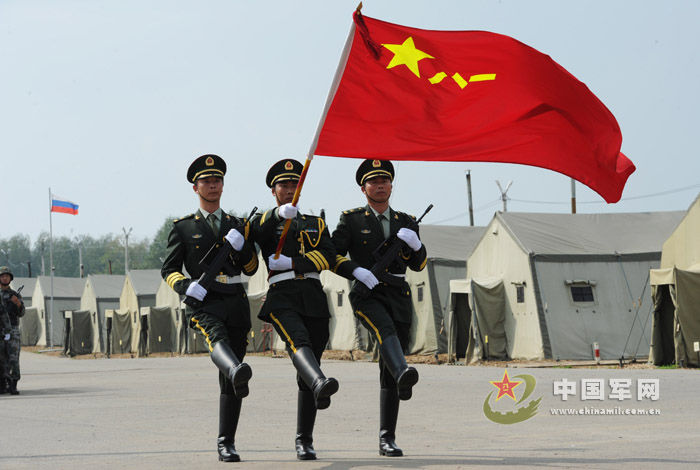 中国阅兵式2013高清完整版