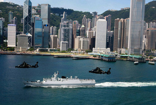 056轻护蚌埠舰除夕首次战备巡航 数十次反潜攻