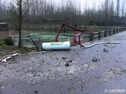 网友实拍山东泗水冰雹现场（组图）