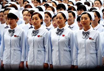 重庆主城多家医院护士换新装