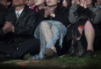 金日成100周年诞辰 观看烟花的朝鲜人