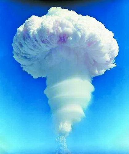 中国爆炸的第一颗氢弹