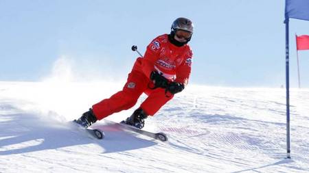 车王舒马赫滑雪遇事故 头部严重受伤紧急入院