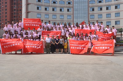 湖北省妇联启动关爱留守儿童彩虹行动 志愿者