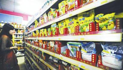 市场上味精的地位被鸡精“挤占”。(资料图)