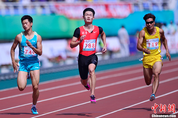 全运会男子百米半决赛 张培萌排名第一