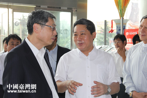 副主任曹晓武,枣庄市委副书记,市长张术平,枣庄市政府秘书长朱国伟