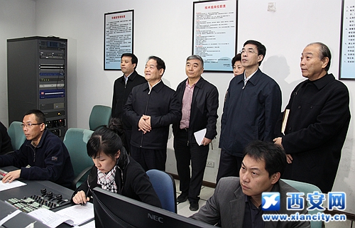 11月19日魏民洲在西安广播电视台参观调研