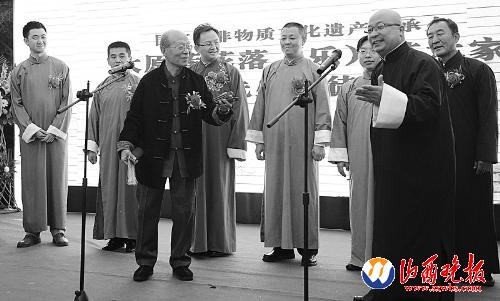 太原莲花落非遗传承人曹强收徒(图)_资讯频道_凤凰网