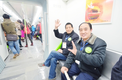 地铁志愿者借机探路4号线|志愿者|地铁_凤凰资