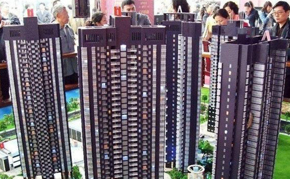 中国主要GDP来自房地产_中国gdp增长图