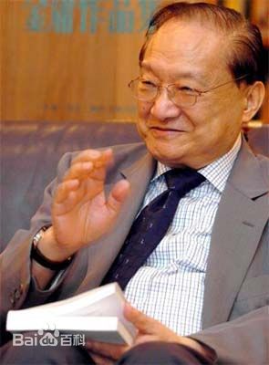 金庸（资料图）