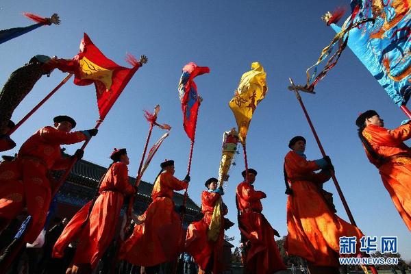 北京天坛春节祭天表演引游人|公园|祭天