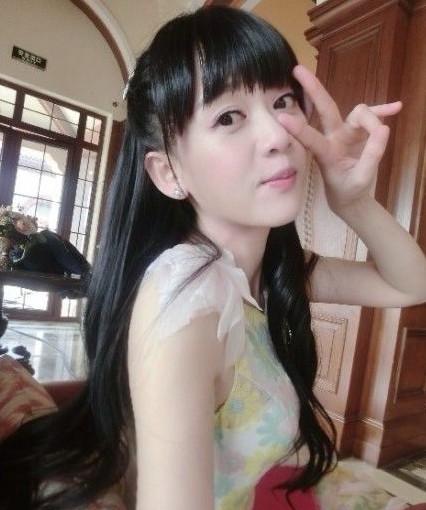 35岁陈乔恩晒<em>水嫩</em>自拍卖弄清纯 明星少女期青