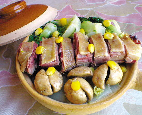 天寒地冻煲仔菜暖笠笠|文火|武火_凤凰资讯