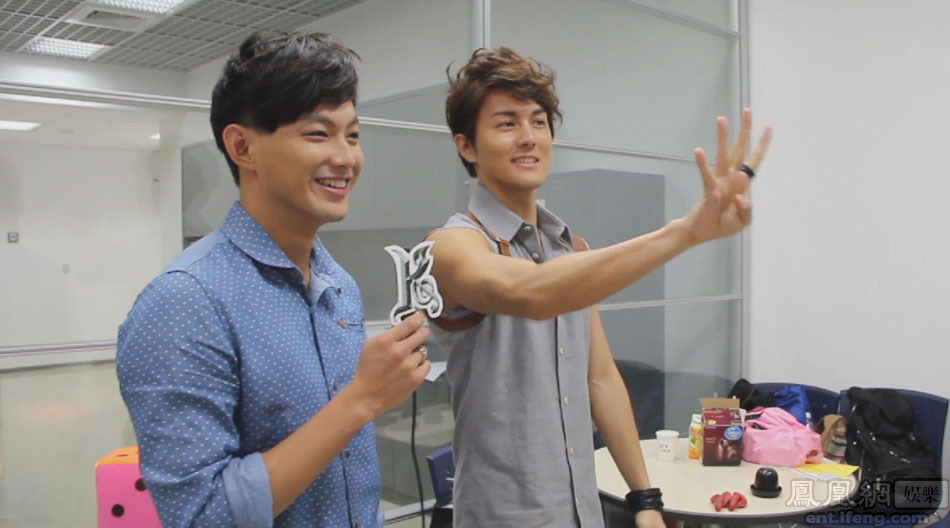 疯狂黑白猜怎么玩_疯狂猜图黑色人物答案 疯狂猜图黑色黑色衣服人物角色图文攻略(3)