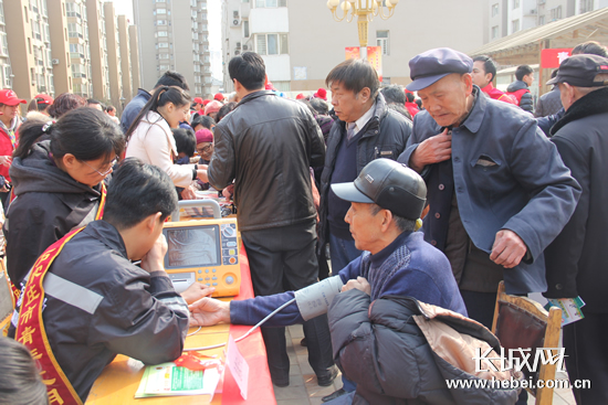 学雷锋志愿行 石家庄启动青年志愿者助残阳光